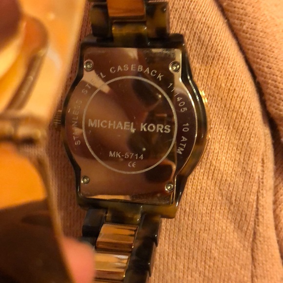 Michael Kors watch - Picture 3 of 5